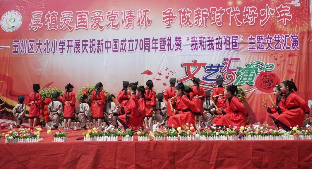 steam上同款游戏在不同地区价格是怎么样的？最便宜的区是哪个？怎么换区？